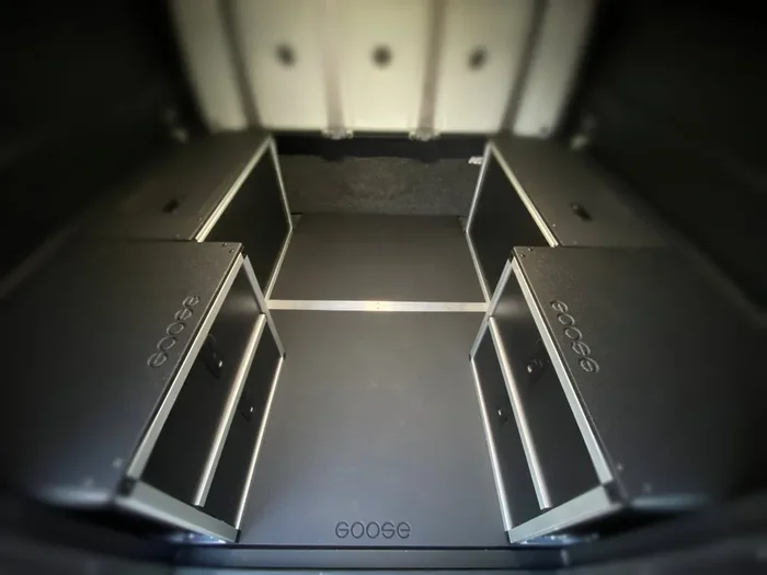 Alu-Cab Canopy Camper V2 – Chevy Colorado/GMC Canyon 2015-2022 2nd Gen. – Bed Plate System – 5‘ Bed