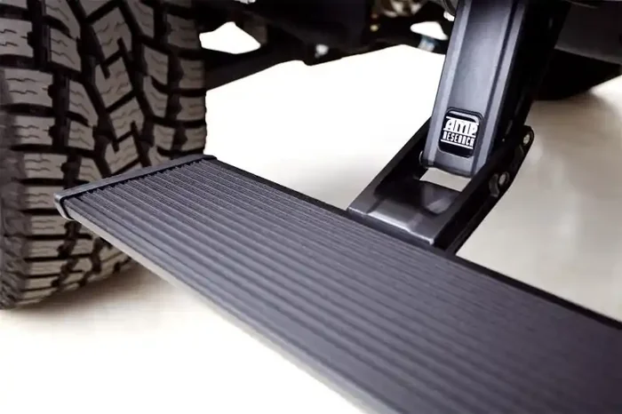 AMP Research 2019 Chevy Silverado 1500 Crew PowerStep Xtreme – Black (Incl OEM Style Illumination)