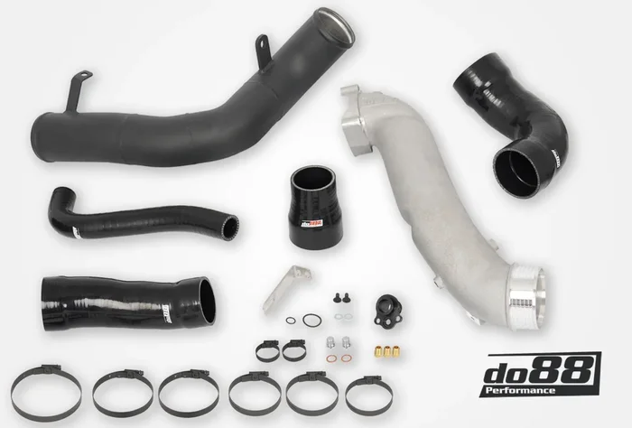 DO88 Audi RS3 8V / TTRS 8S Charge pipes. OEM IC